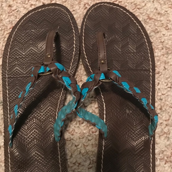 Roxy flip flops - Picture 2 of 3